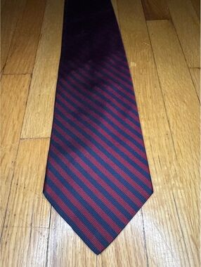 Vintage Brooks Brothers Makers All Silk Tie USA Navy Burgundy Stripe 3.5”